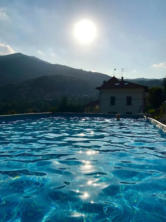 Apartment In Villa Oleandra With Privet Garden & Pool Dizzasco Italy
