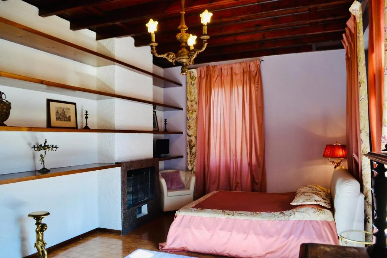 Apartment In Villa Oleandra With Privet Garden & Pool Dizzasco